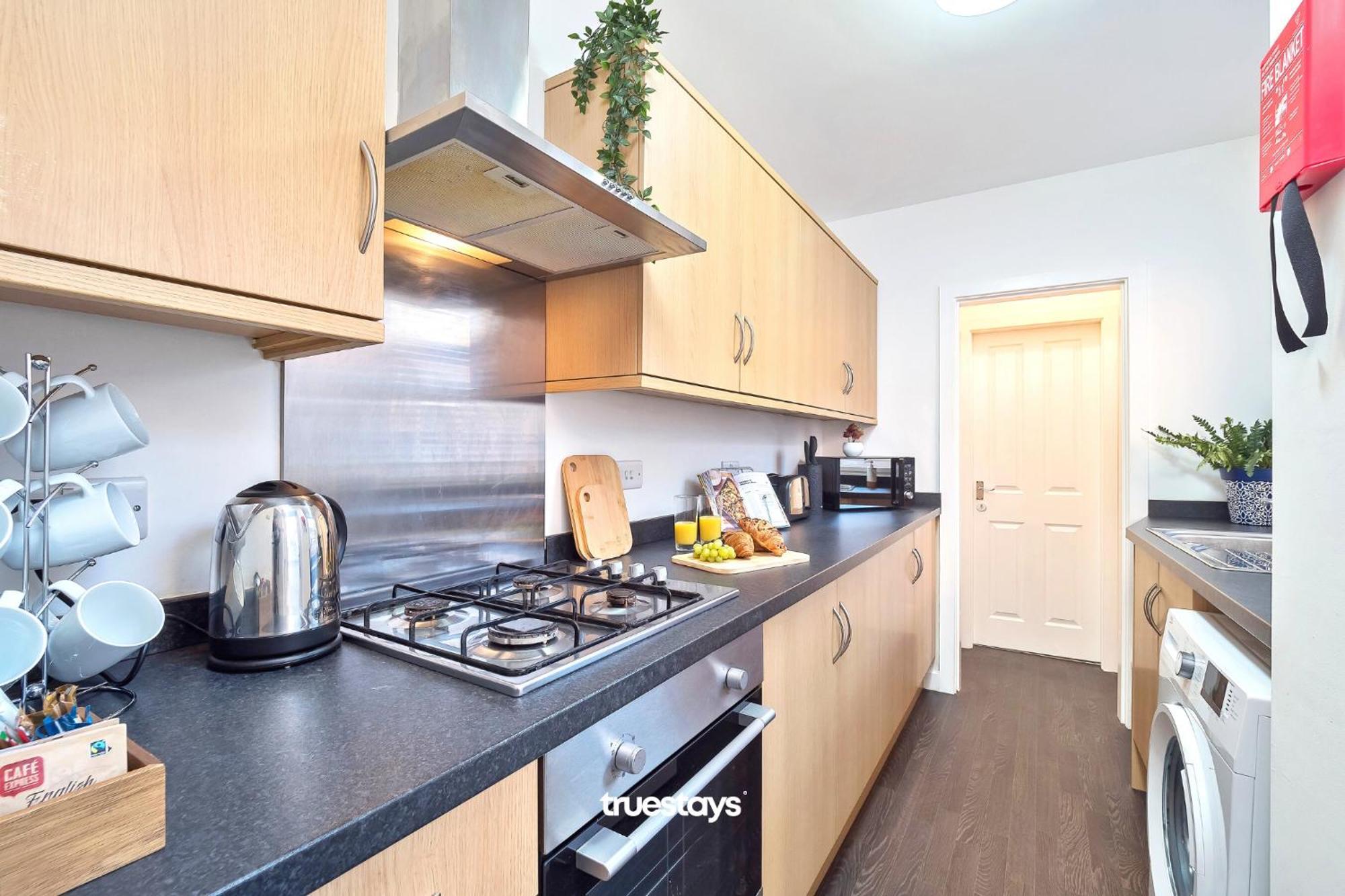 Nursery House By Truestays - 3 Bedroom House In Stoke-On-Trent 外观 照片