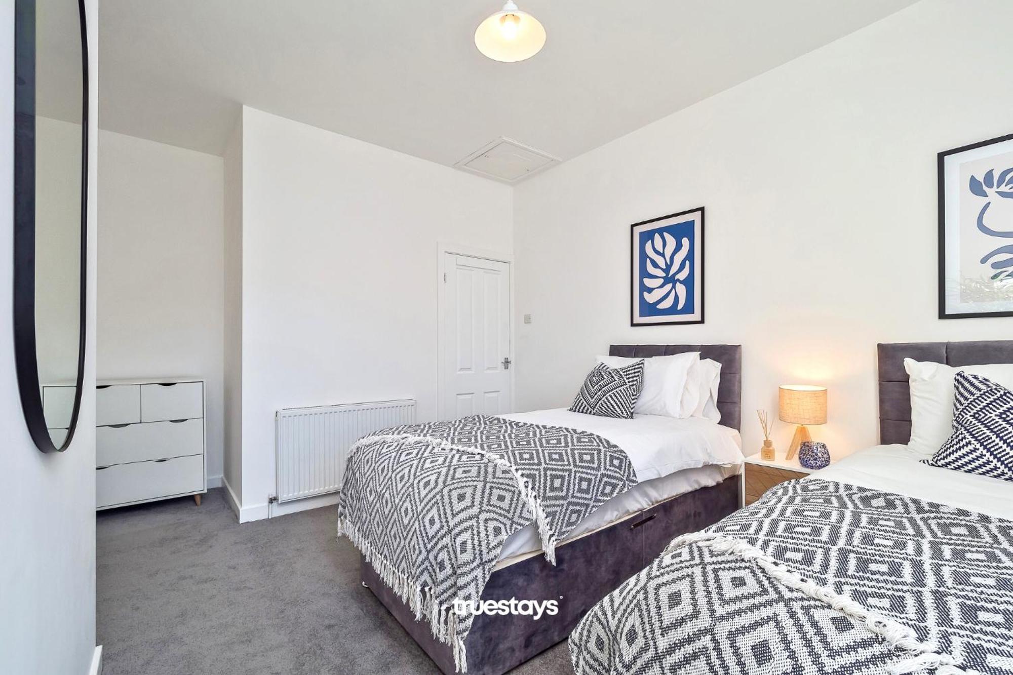 Nursery House By Truestays - 3 Bedroom House In Stoke-On-Trent 外观 照片