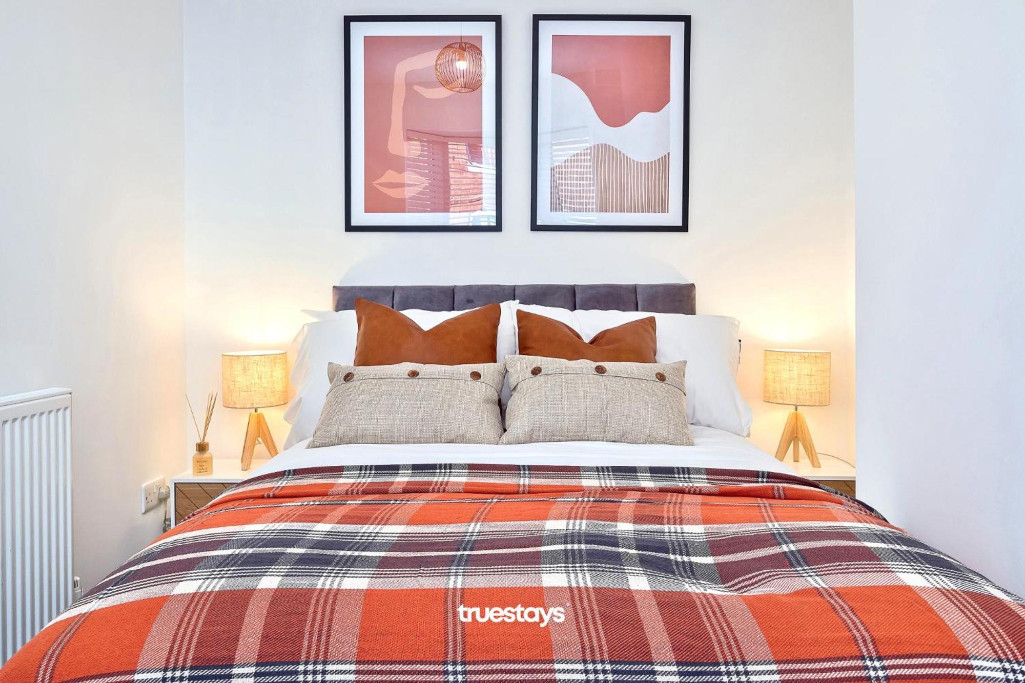 Nursery House By Truestays - 3 Bedroom House In Stoke-On-Trent 外观 照片