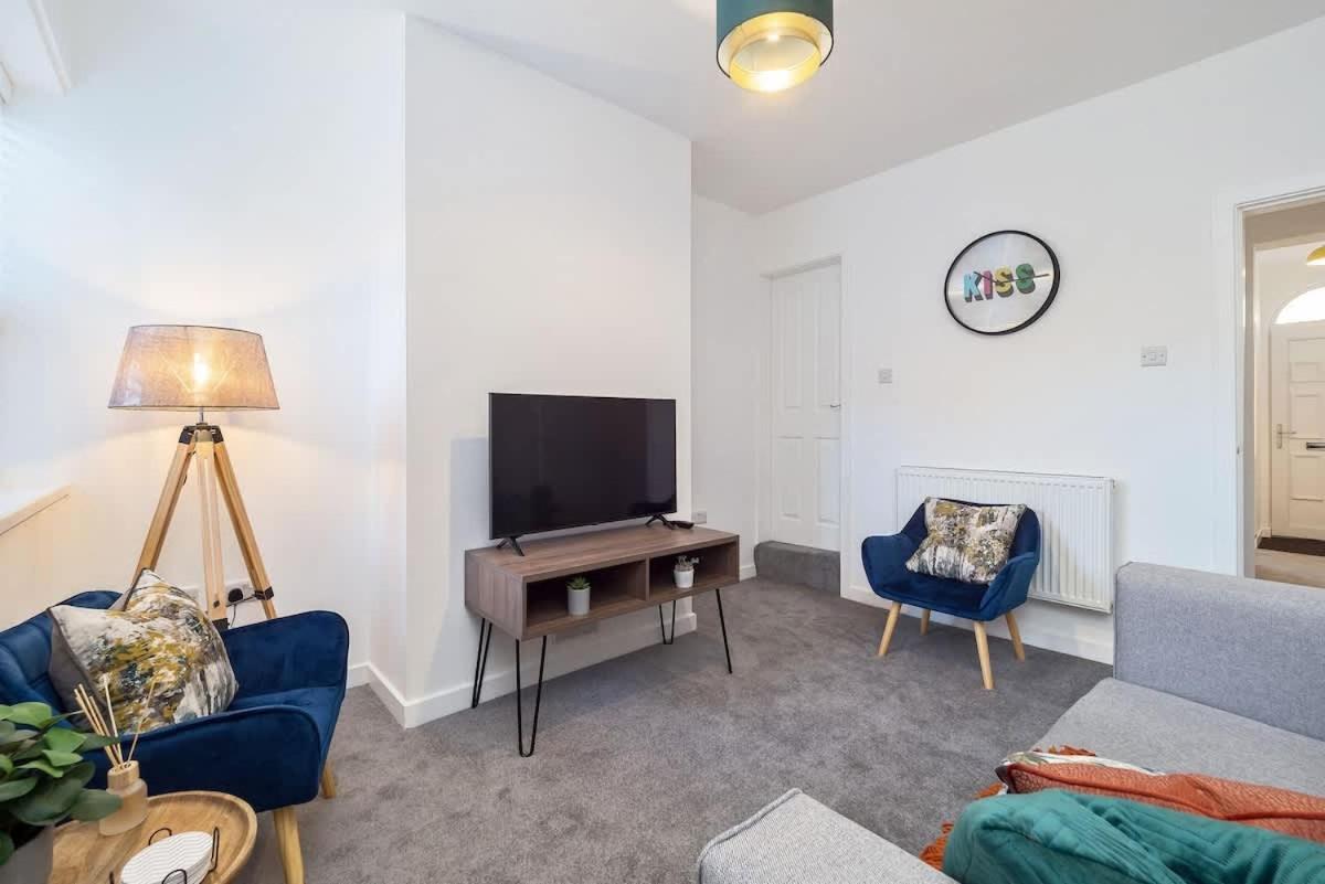 Nursery House By Truestays - 3 Bedroom House In Stoke-On-Trent 外观 照片